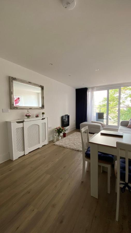 Modern Central Flat With Balcony & Free Parking On-Site Bournemouth Esterno foto